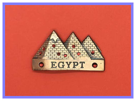 Decoratieve magneet piramiden B