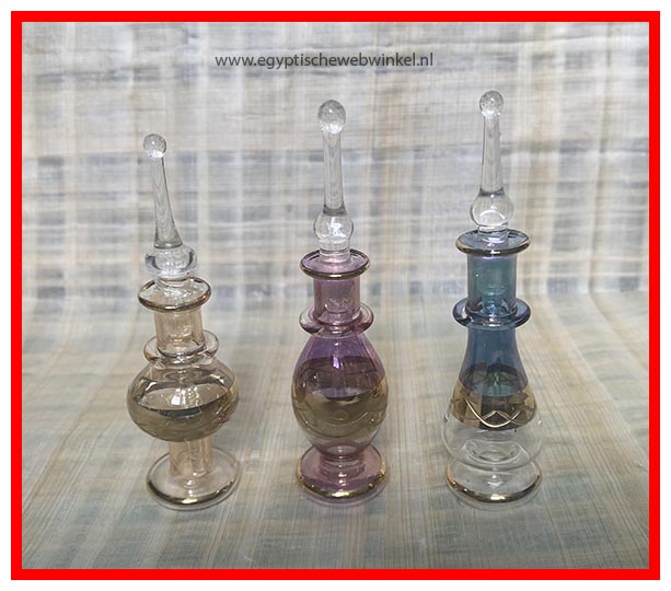 Sama perfume bottles set