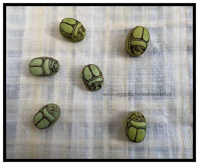 Small light green scarabs L