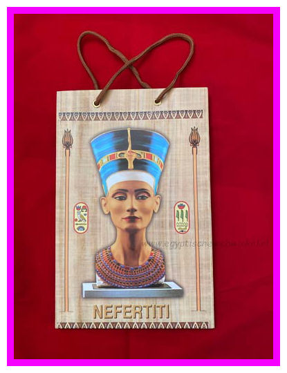 Nefertiti Ts